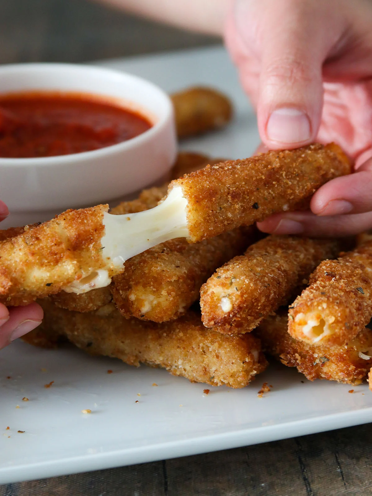 Crispy Mozzarella Sticks